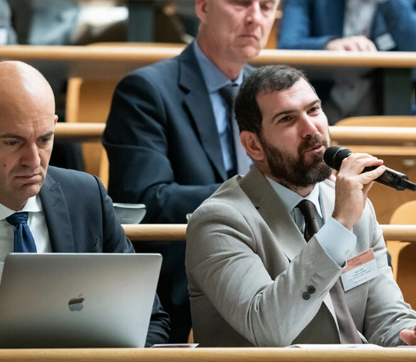 Audencia - Speakers in an amphitheatre